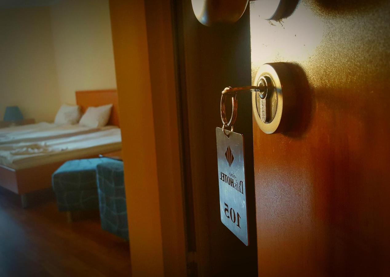 Family Hotel Dalis ソフィア エクステリア 写真