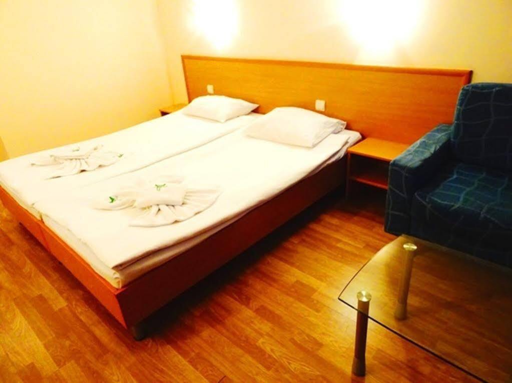 Family Hotel Dalis ソフィア エクステリア 写真